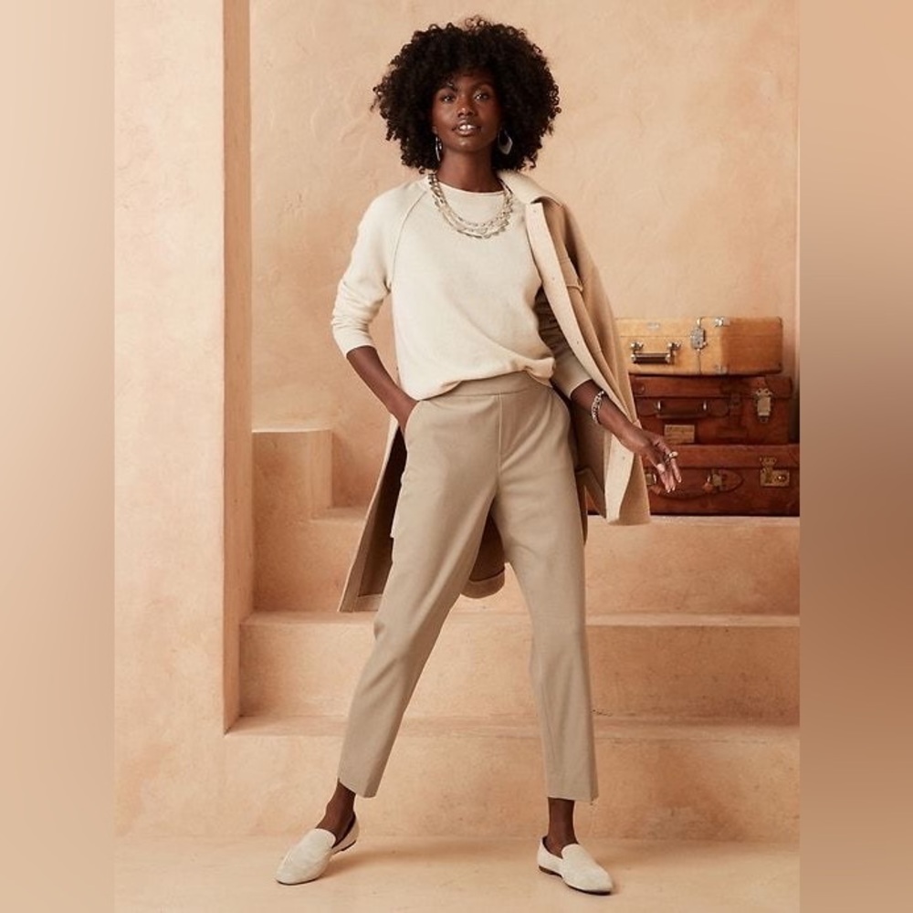 Banana Republic Hayden Taper Pant - Light Camel, Size 4 P
